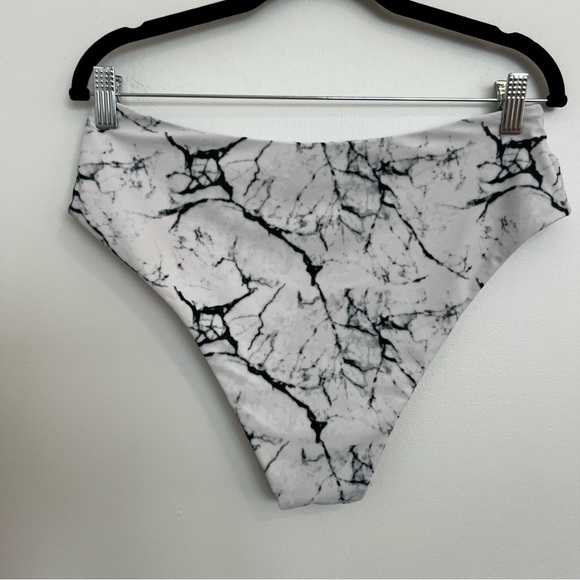 Zaful Black and White Marble High Waisted Bandeau Bikini Set XL - Picture 10 of 12